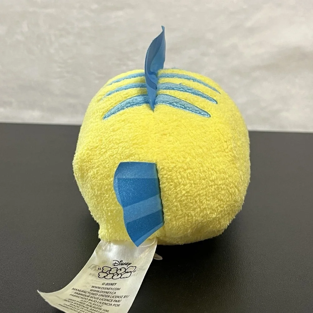 Disney Tsum Tsum FLOUNDER Mini Plush 4